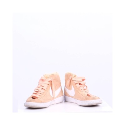Baskets / NIKE / 41